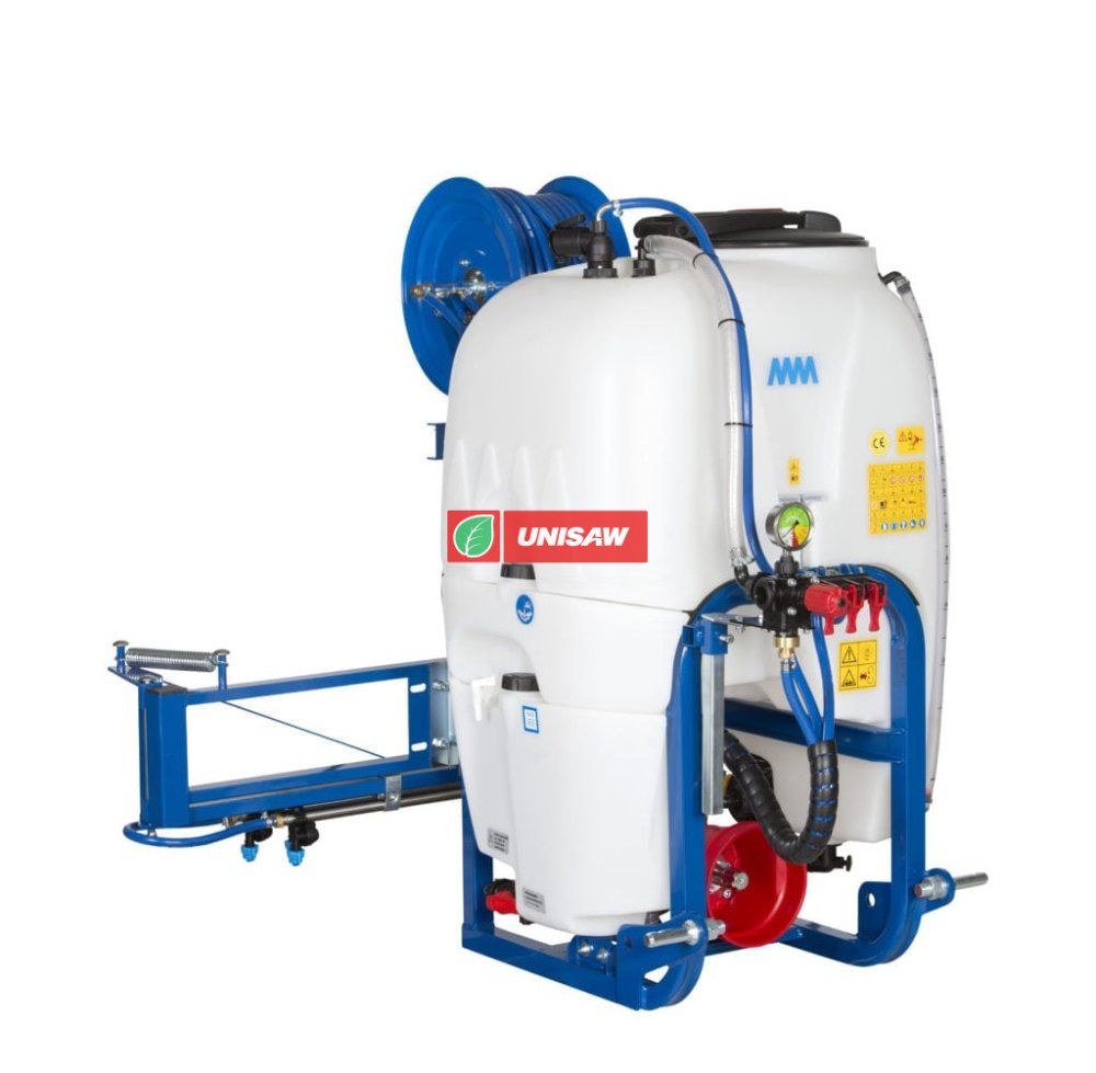 Тракторный опрыскиватель MM 200 л. Тракторный опрыскиватель MM 200 л.